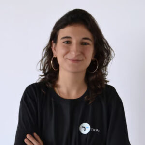 Marta L.